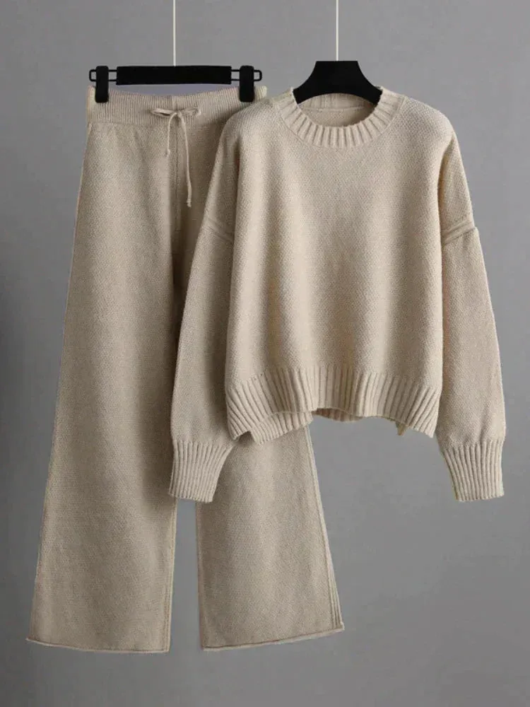 Emma - Stylish Women's Winter Knit Sweater and Wide Leg Pants Set