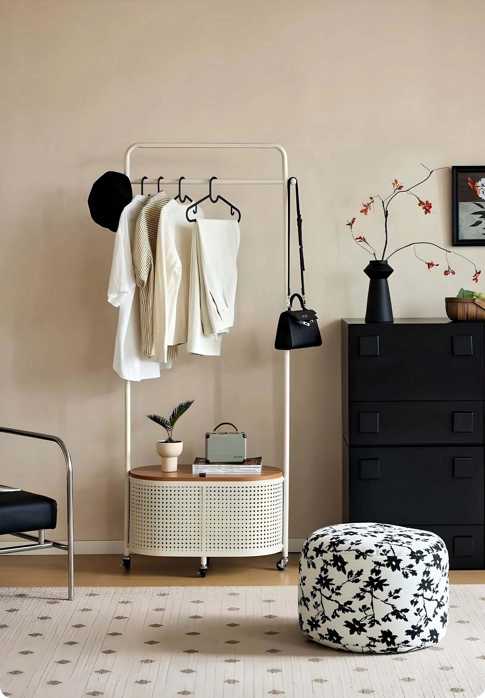 Urban Chic Coat Organizer